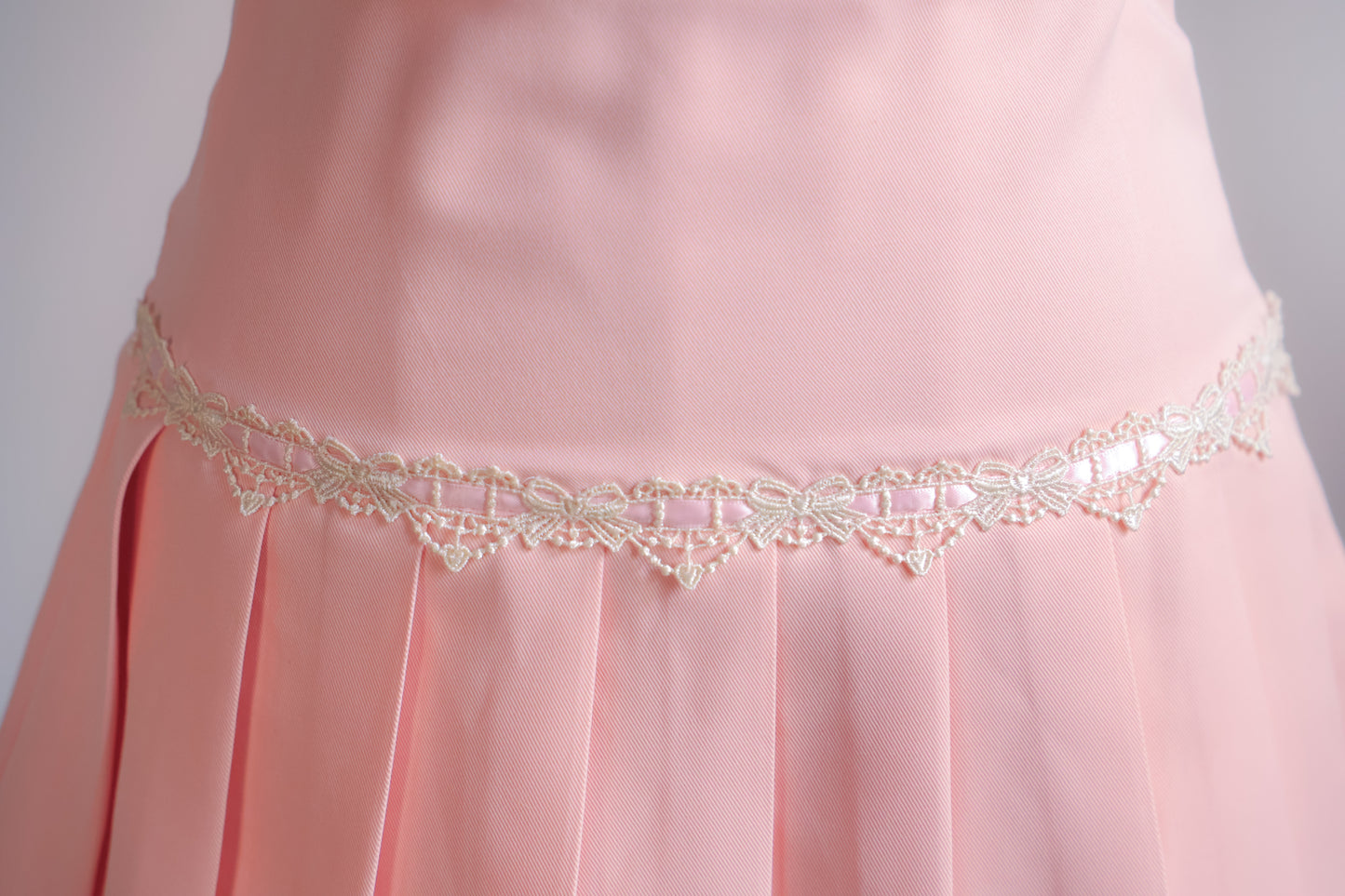 Antique Ribbon Pleated Skirt in Blush