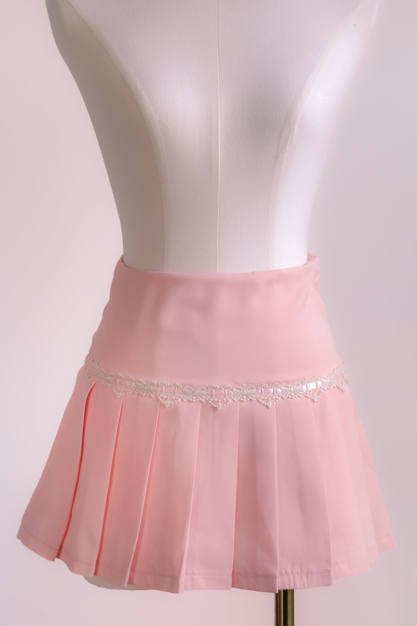 Antique Ribbon Pleated Skirt in Blush