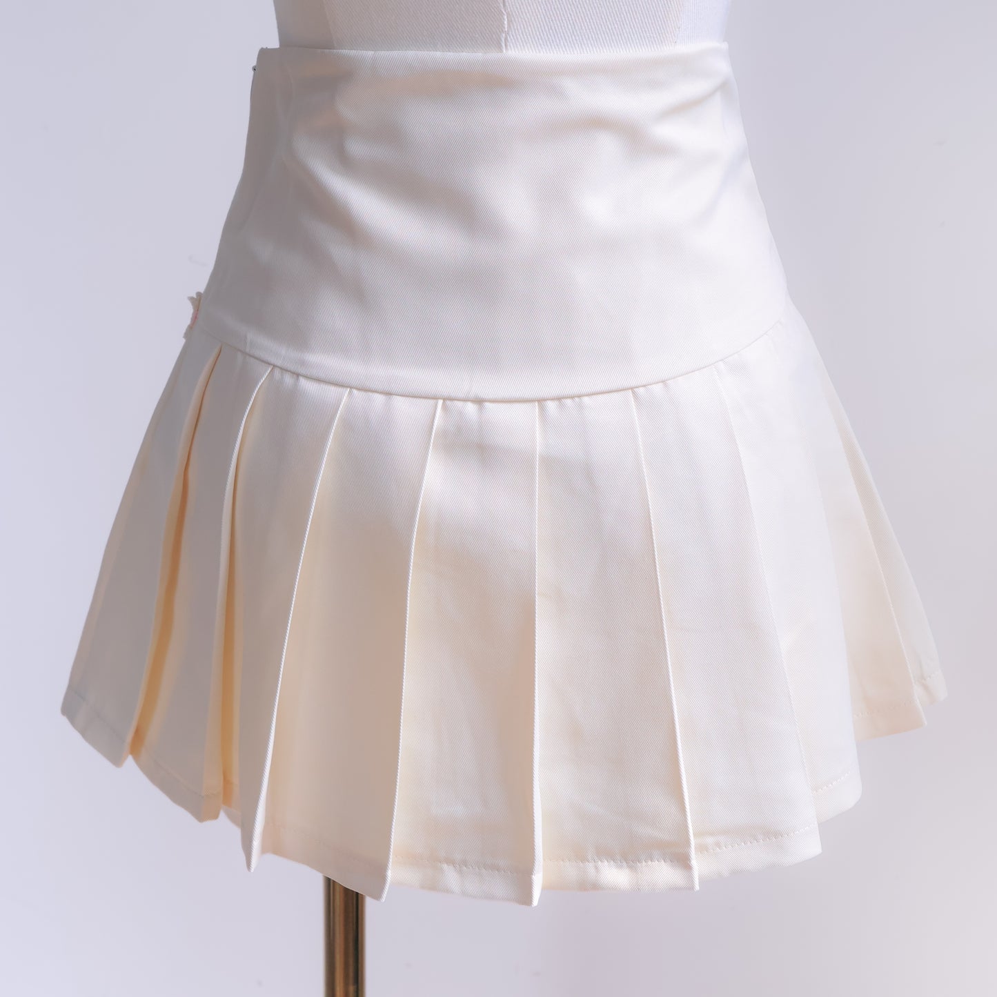Antique Ribbon Pleated Skirt in Vintage Ivory