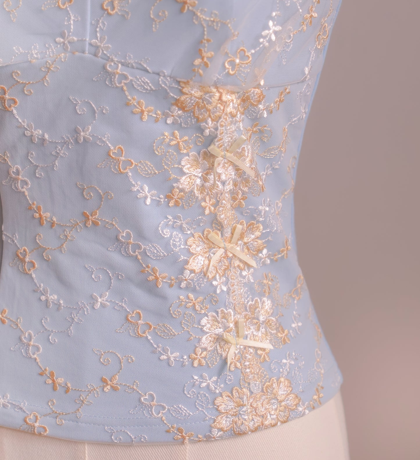 Kintsugi Asymmetric Top