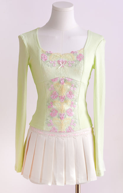 Vintage Teacup Long Sleeve Top in Apple Green