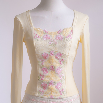Vintage Teacup Long Sleeve Top in Butter Yellow