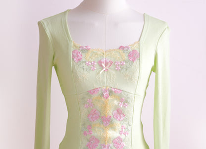 Vintage Teacup Long Sleeve Top in Apple Green